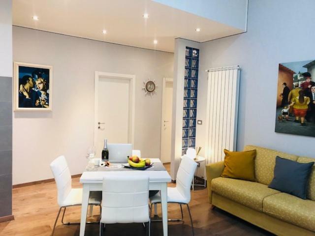 Marina Apartment & Suite ヴェルバーニア エクステリア 写真